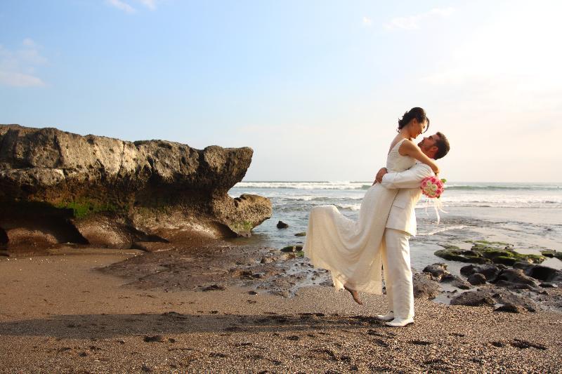 The Kirana Canggu Hotel Kültér fotó