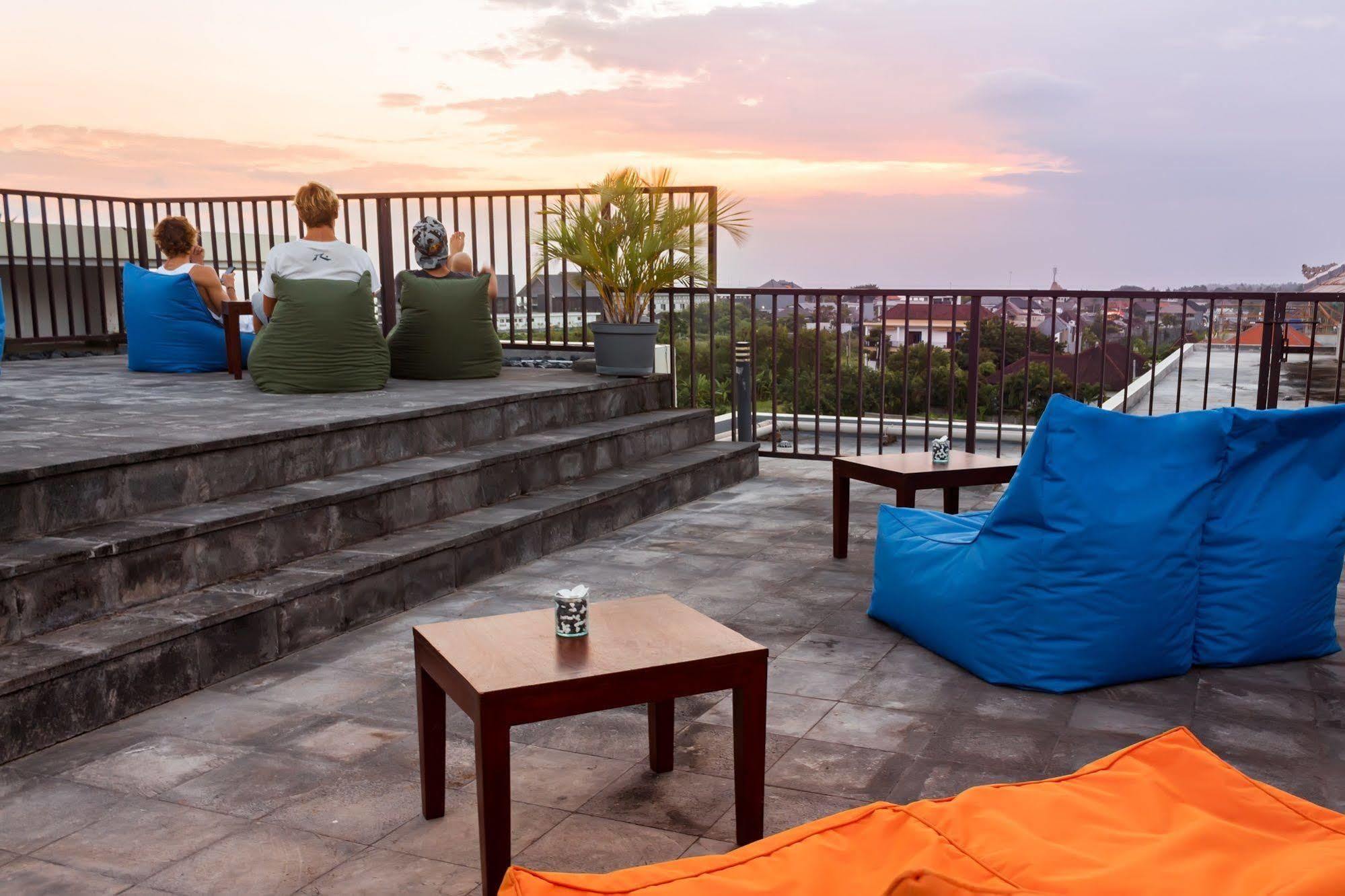 The Kirana Canggu Hotel Kültér fotó