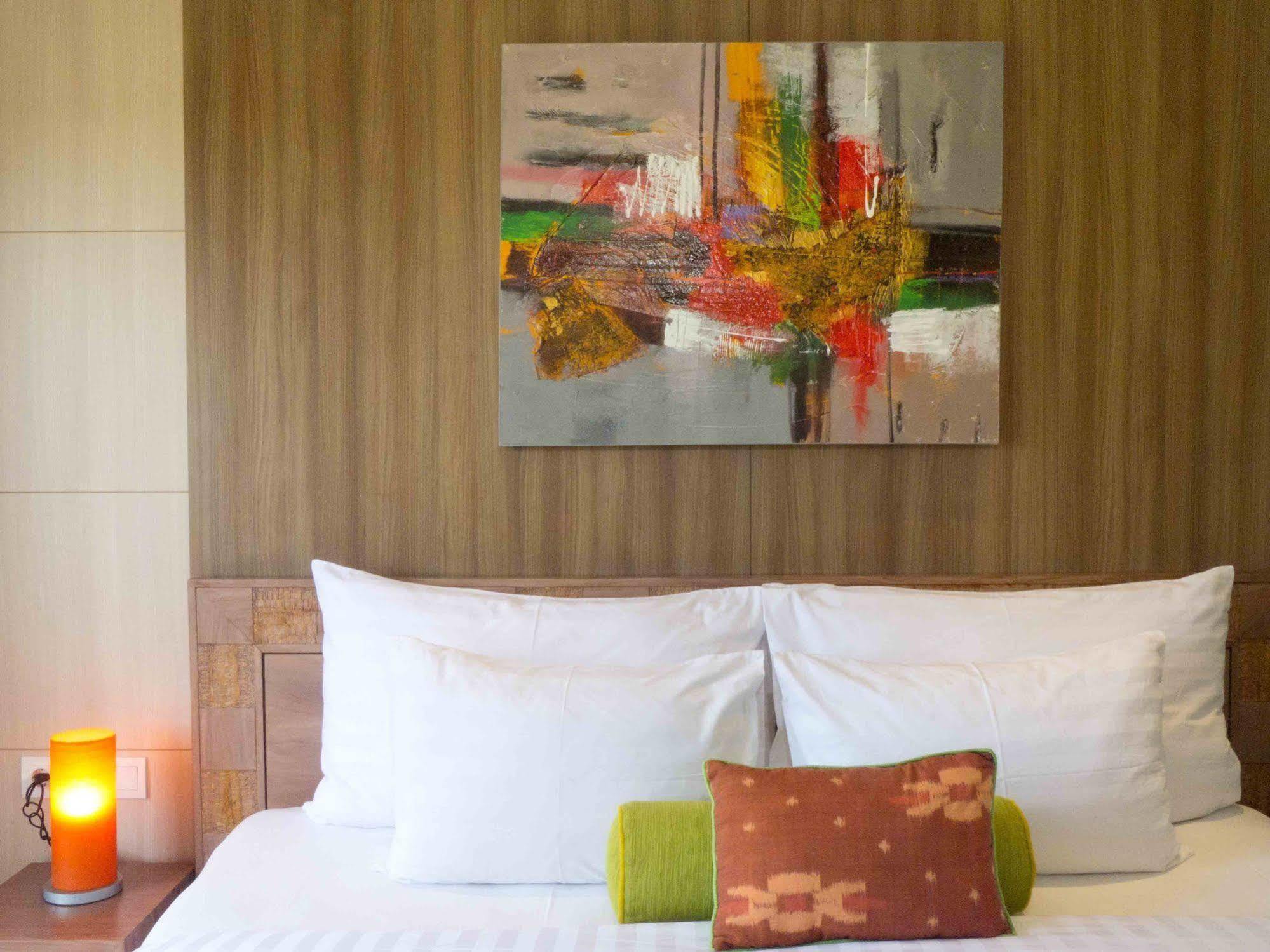 The Kirana Canggu Hotel Kültér fotó